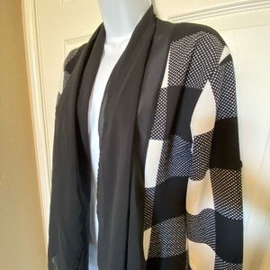 NWOT Anna Kaci Plaid Cardigan